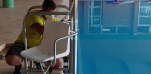 Repte aconseguit! A l\’aigua! Autisme i mobilitat reduïda